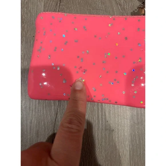 NEW CONSUELA shine pouch in neon pink - Picture 5 of 5